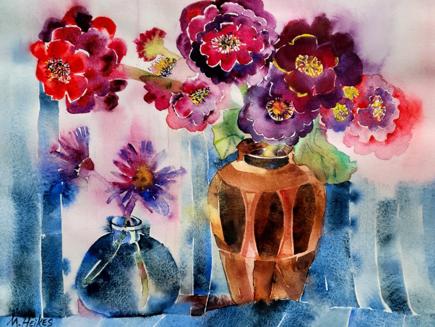 Charcoal Bud Vase & Red Zinnias